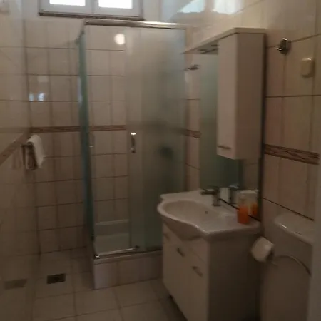 Nana Apartmán Starigrad Paklenica